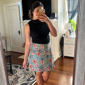 NWT Francesca's Floral Wrap Around Skirt Size Large - size it to your body!